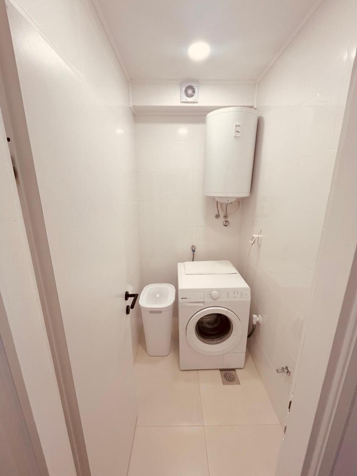 Apartman Ecru